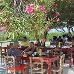 Pink Palace Hotel 2*