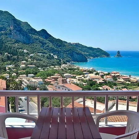 Pink Palace Otel