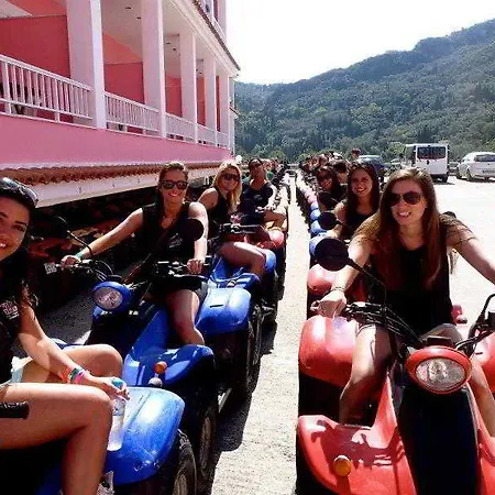 Pink Palace 2* Agios Gordios (Corfu)