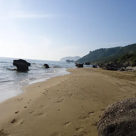 粉红宫海滩度假酒店