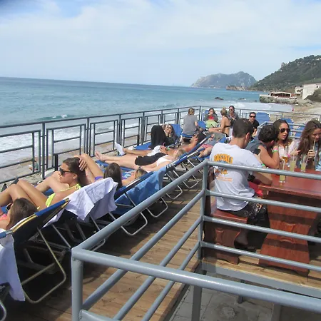 粉红宫海滩度假酒店