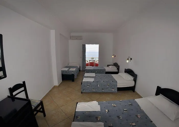 Pink Palace 2* Agios Gordios (Corfu)