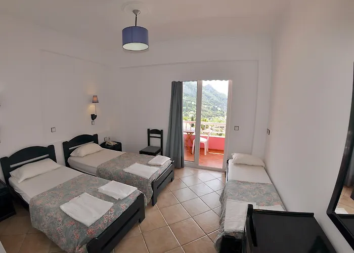 Pink Palace Agios Gordios (Corfu)