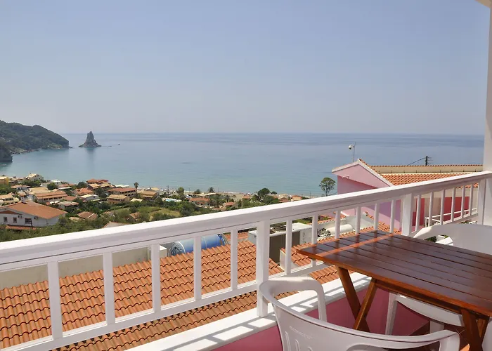 Hotell Pink Palace 2*