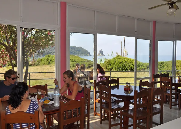 Hotel Pink Palace 2*