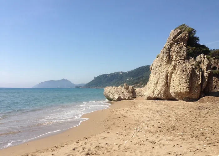 Pink Palace 2* Agios Gordios (Corfu)