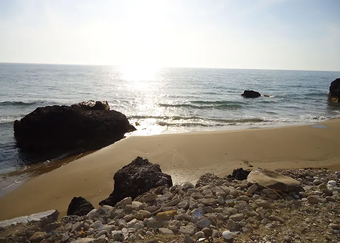 Pink Palace Hotel 2*