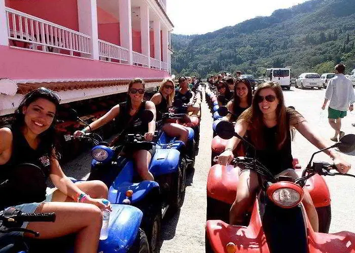 Pink Palace 2* Agios Gordios (Corfu)