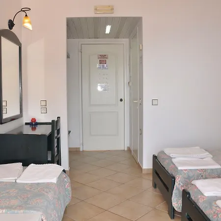 Pink Palace Hotel Agios Gordios (Corfu)