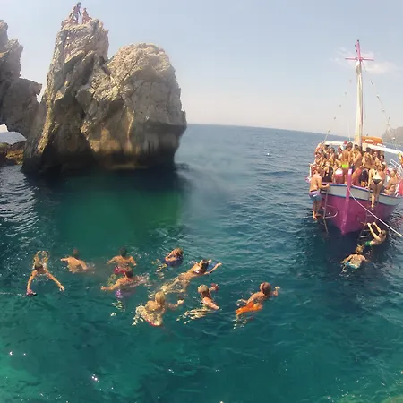 Hotel Pink Palace 2*