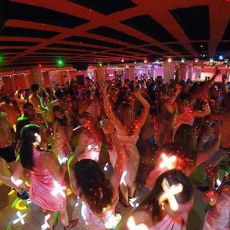 Pink Palace 2* Agios Gordios (Corfu)