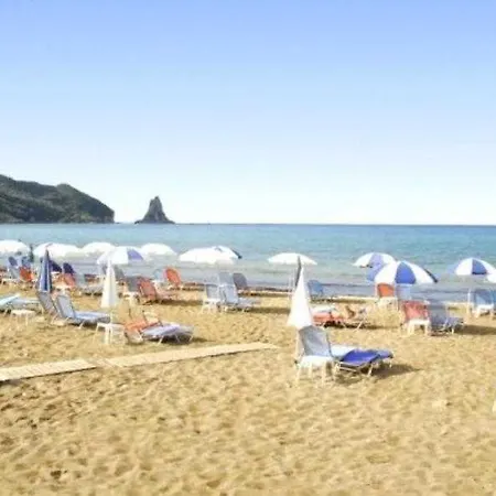 Pink Palace Hotel 2*